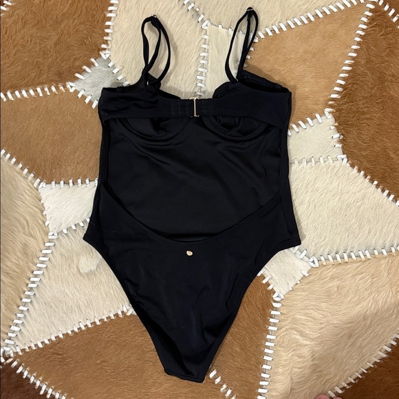 Victoria’s Secret black swimsuit size small - Picture 4 of 5